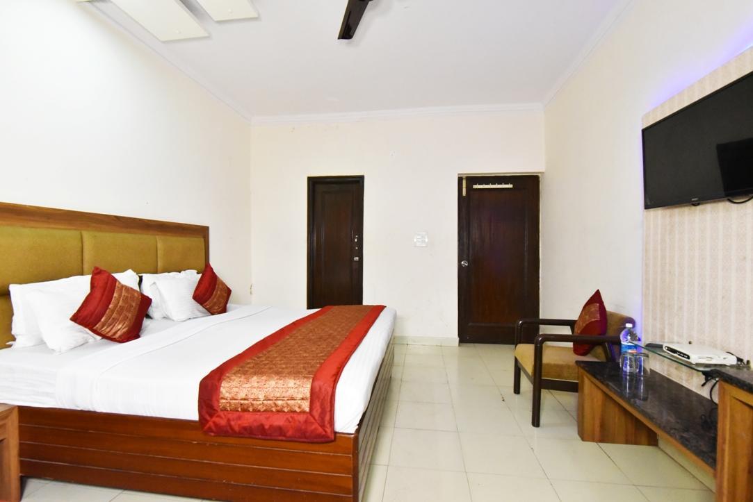 Hotel B-Comfort Amritsar Extérieur photo