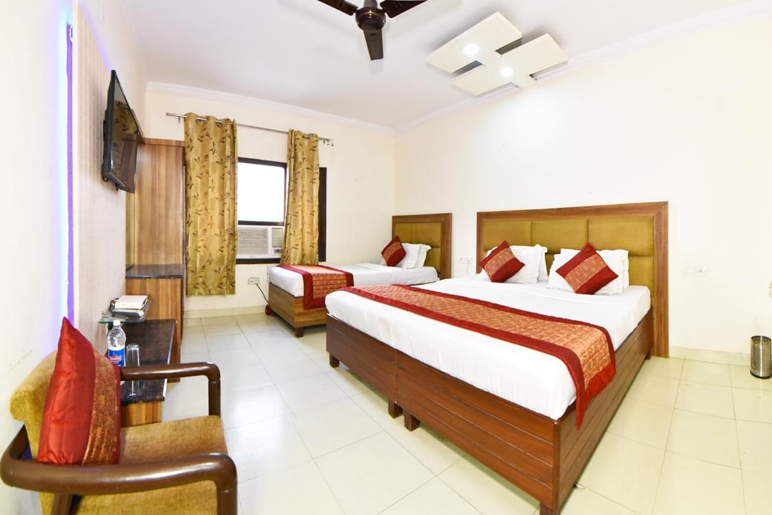 Hotel B-Comfort Amritsar Extérieur photo