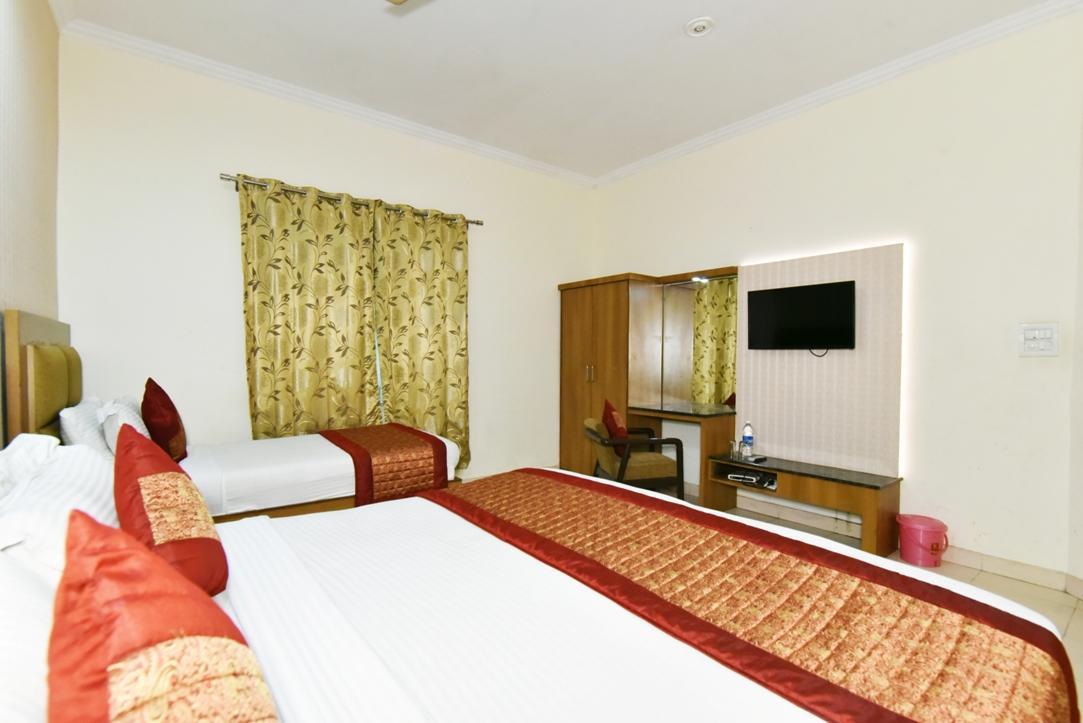 Hotel B-Comfort Amritsar Extérieur photo